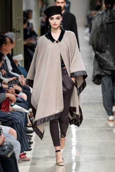 Look 2